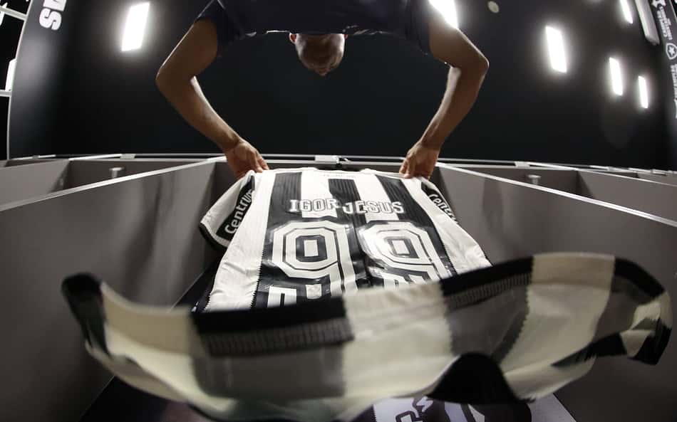 Botafogo prepara lançamento do novo primeiro uniforme da temporada