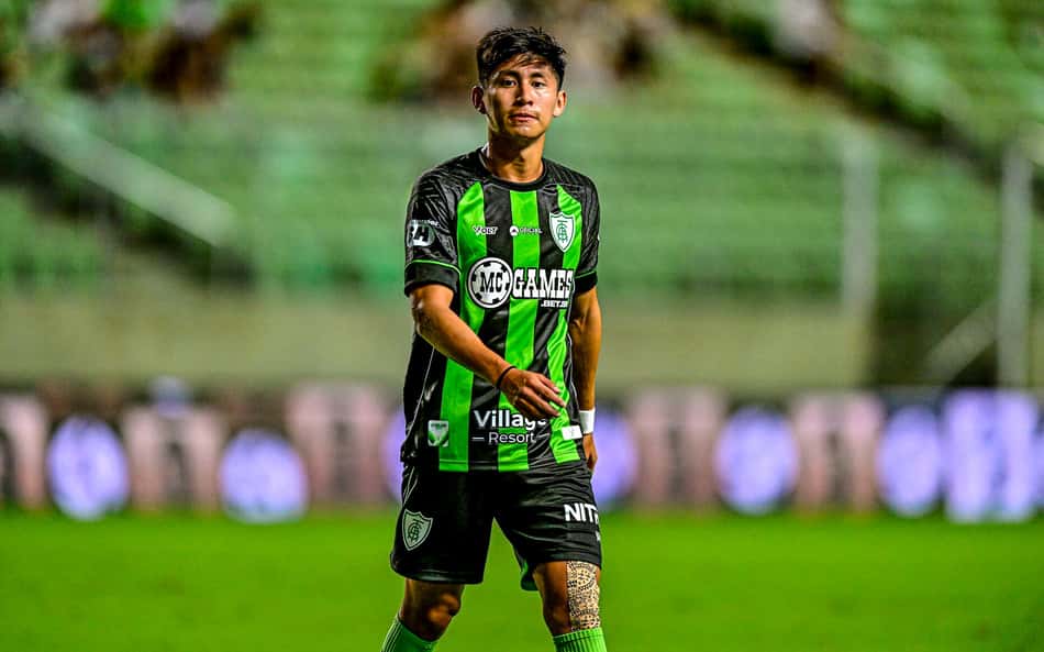 MP-PR denuncia Miguelito, do América-MG, por injúria racial contra jogador do Operário