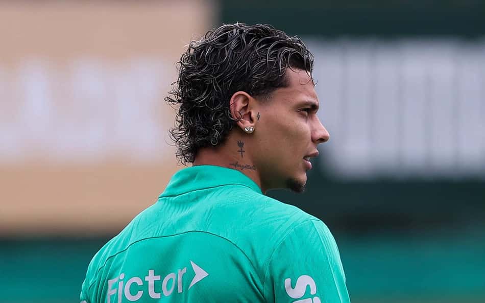 Richard Ríos, durante treinamento, na Academia de Futebol (Foto: Cesar Greco/Palmeiras)