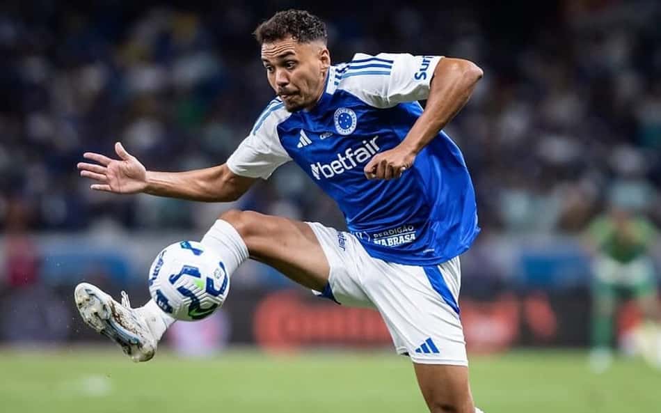 Meia Eduardo, do Cruzeiro (Foto: Gustavo Aleixo/Cruzeiro)