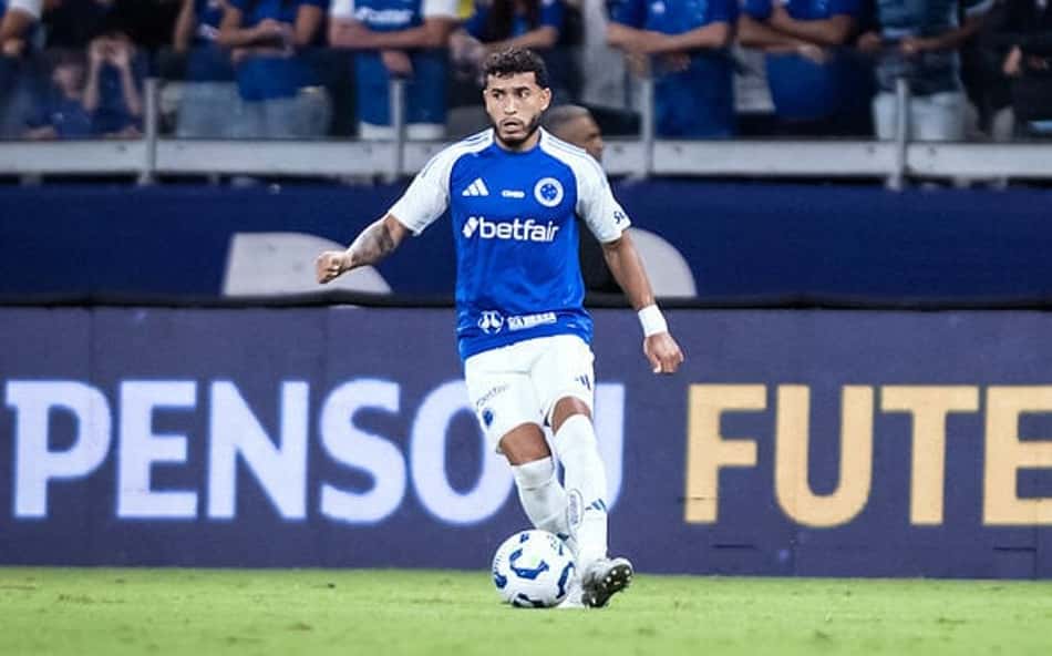 Lateral William, do Cruzeiro (Foto: Gustavo Aleixo/Cruzeiro)