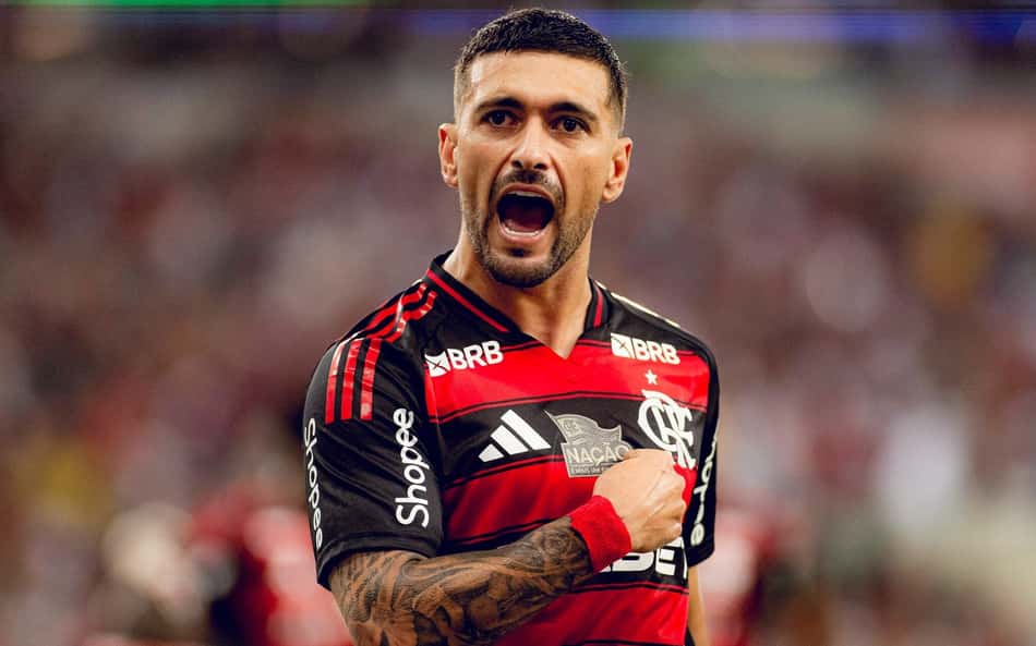 Arrascaeta comemorando o gol do Flamengo sobre o Bahia (Foto: Adriano Fontes/Flamengo)