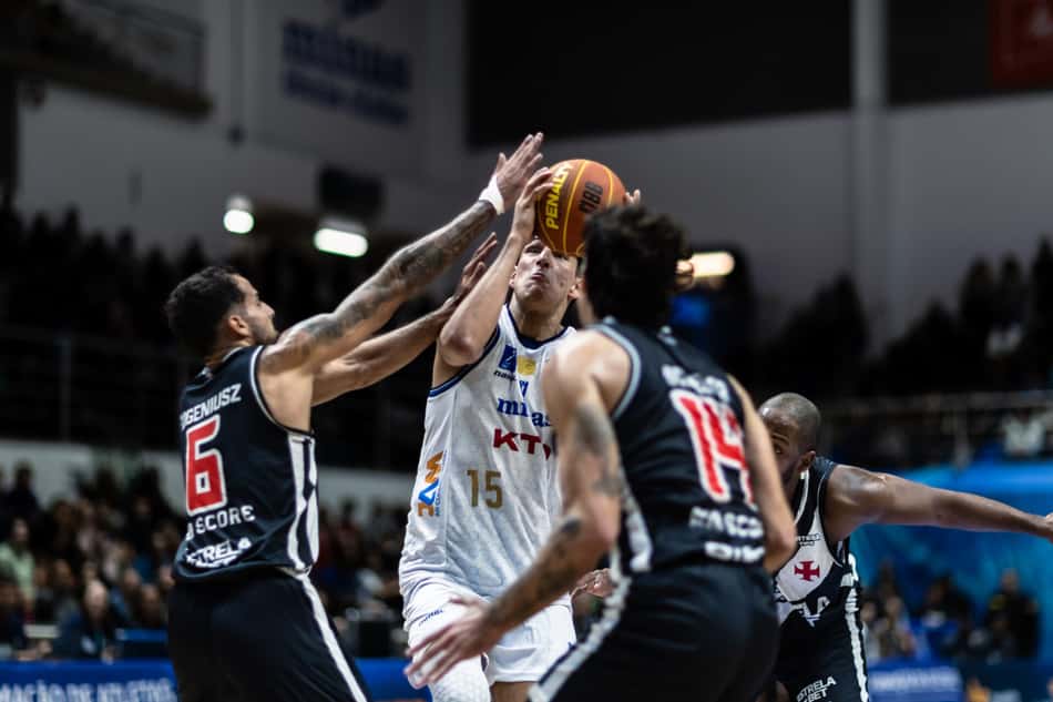 KTO Minas x R10 Score Vasco - Jogo 3 Quartas de Final NBB 24/25. Créditos: Hedgard Moraes/MTC