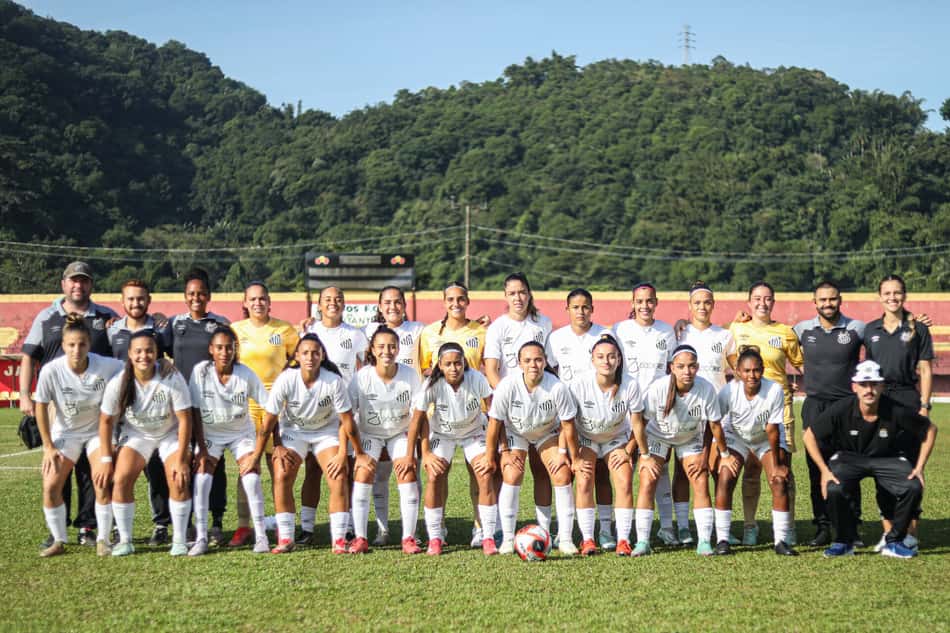 Sereinhas da Vila estão envolvidas no projeto (Foto: Reinaldo Campos/ Santos FC)