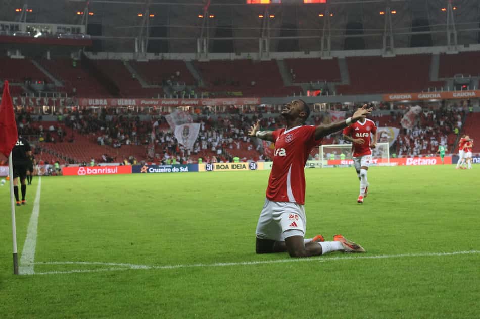 Ricardo Mathias, atacante o Internacional