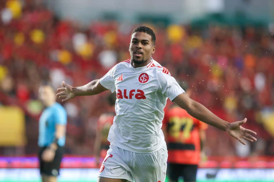 Gustavo Prado, atacante o Internacional