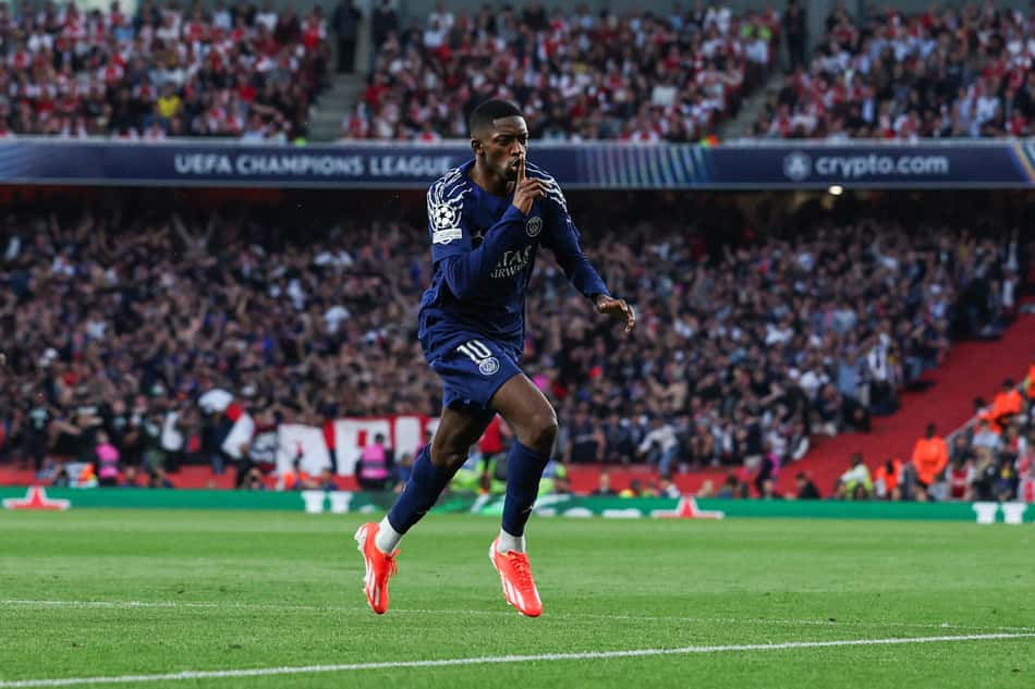 Dembele marcou o gol da vitória do PSG no jogo de ida contra o Arsenal, em Londres, no Emirates Stadium (Foto: Adrian Dennis/AFP)