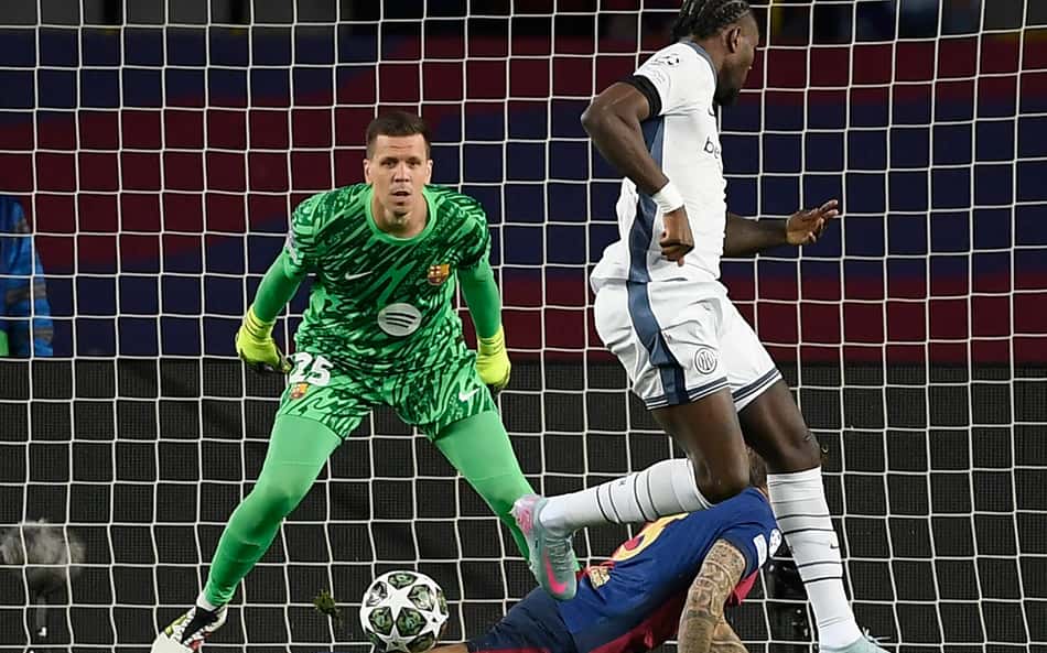 Thuram faz golaço pela Inter de Milão contra o Barcelona (Foto: Josep Lago/AFP)