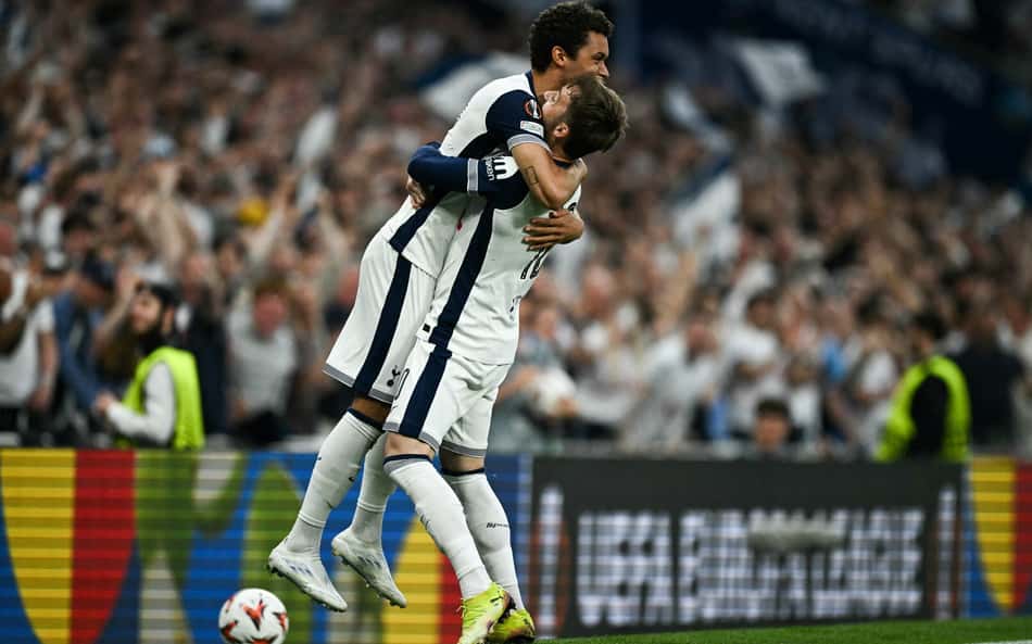 Lesionado, craque do Tottenham pode perder final da Liga Europa