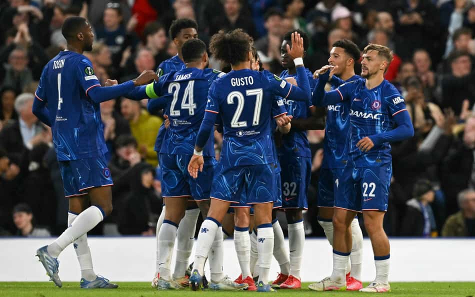 Com golaço, Chelsea bate o Djurgarden e vai à final da Conference League