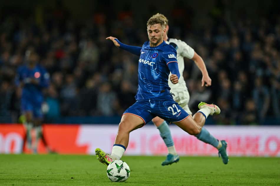 Dewsbury-Hall faz gol pelo Chelsea contra o Djurgarden pela COnference League (Foto: Glyn Kirk/AFP)