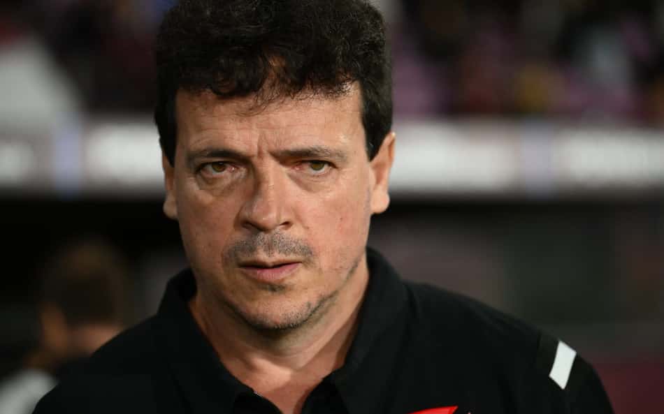 Diniz afirma que precisa recuperar confiança do Vasco: 'Coragem para enfrentar o momento'