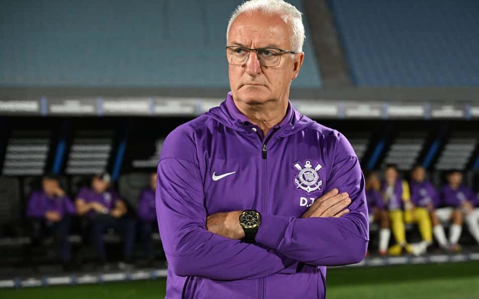 Sem Memphis, Dorival escala o Corinthians com mudanças na zaga e ataque contra o Santos