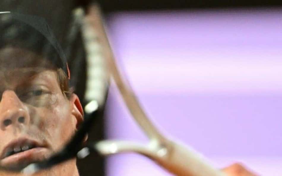 Jannik Sinner vira e faz final inédita contra Alcaraz em Roma