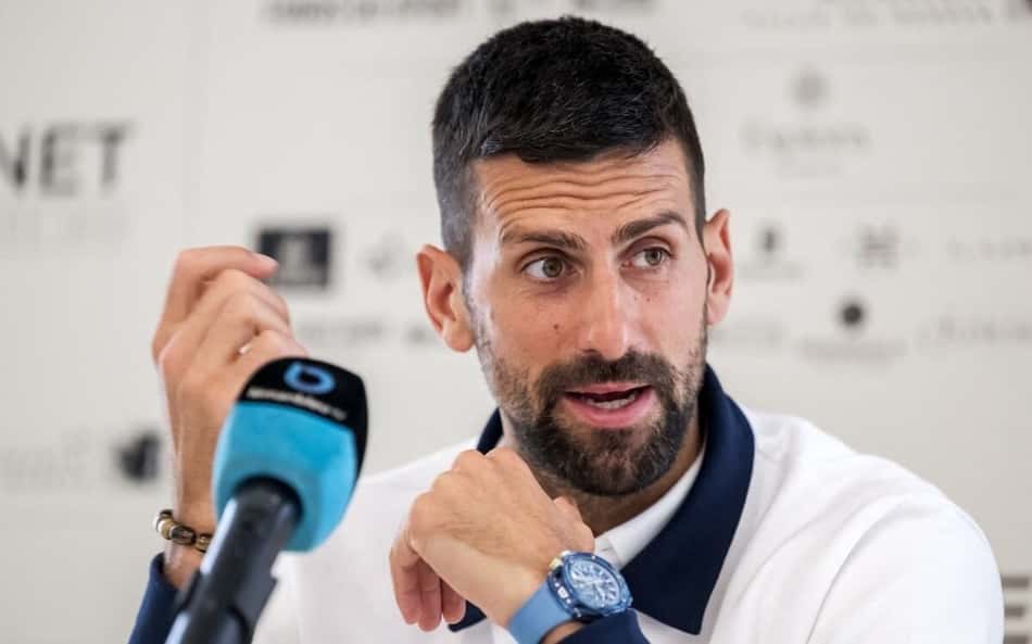 Novak Djokovic em coletiva em Genebra