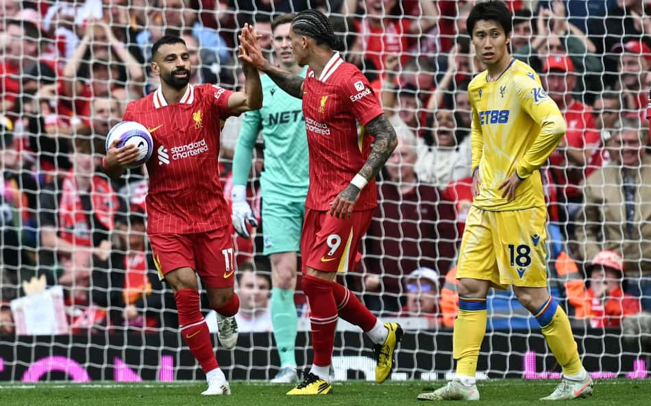 Salah iguala recorde histórico de Alan Shearer e Andy Cole na Inglaterra