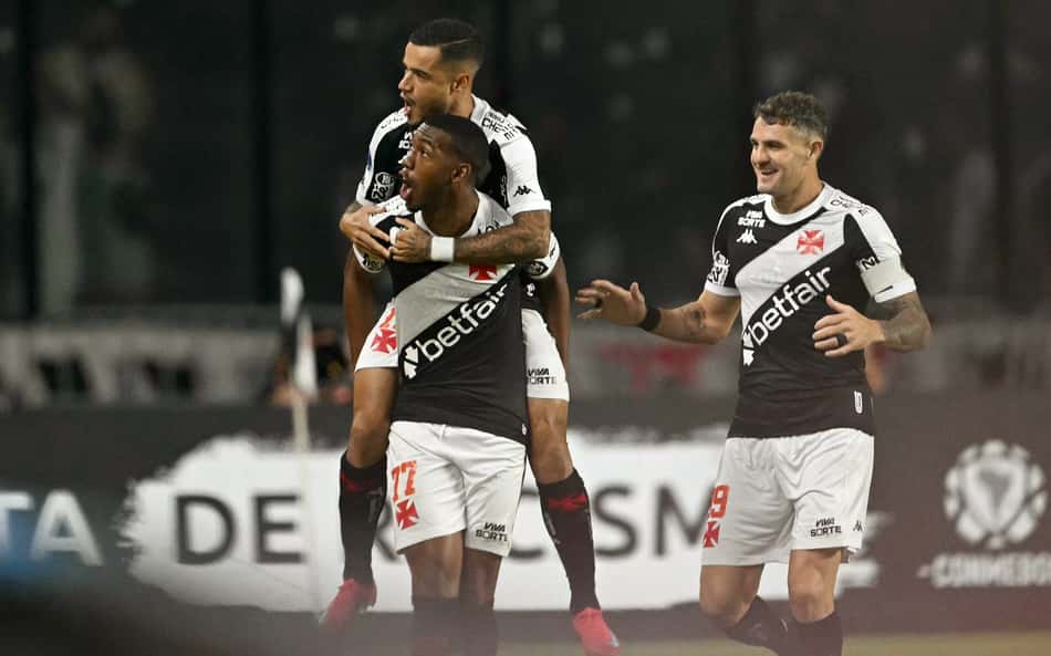 ANÁLISE: Vasco sela classificação em 45 minutos, conta atuação de gala de Rayan e se escora na vantagem ao fim