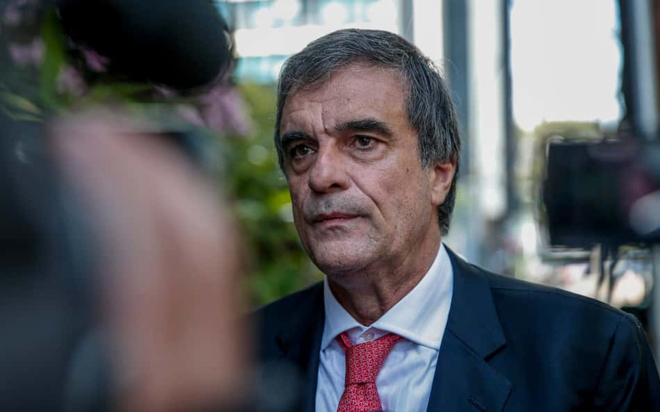 Defesa de Augusto Melo anuncia reforço de ex-ministro de Dilma e contesta impeachment