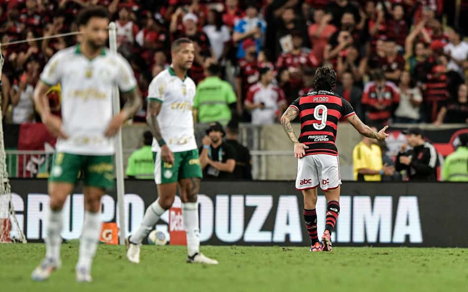 Jogos de hoje: quem joga no futebol e onde assistir ao vivo (25/05/2025)
