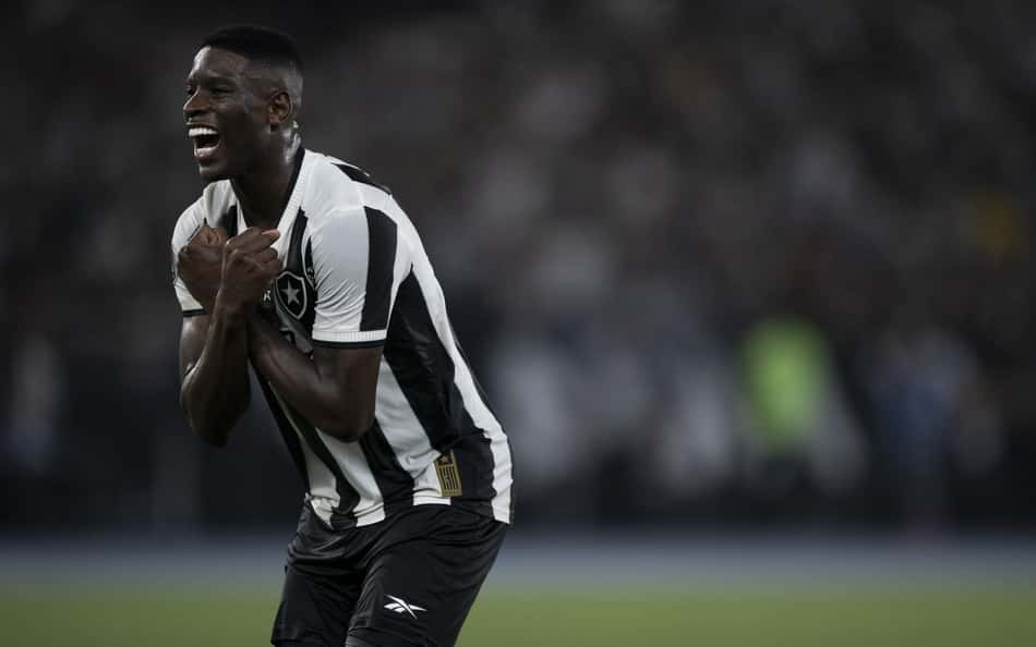 Luiz Henrique revela segredo do Botafogo de 2024 e exalta torcida