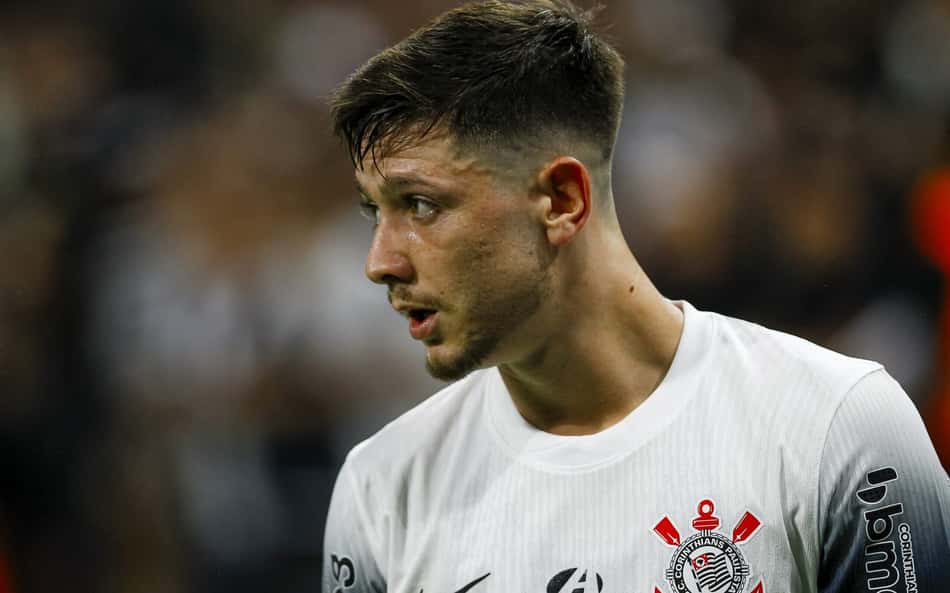 Garro voltou ao Corinthians na Sul-Americana (Foto: Marco Miatelo/AGIF)
