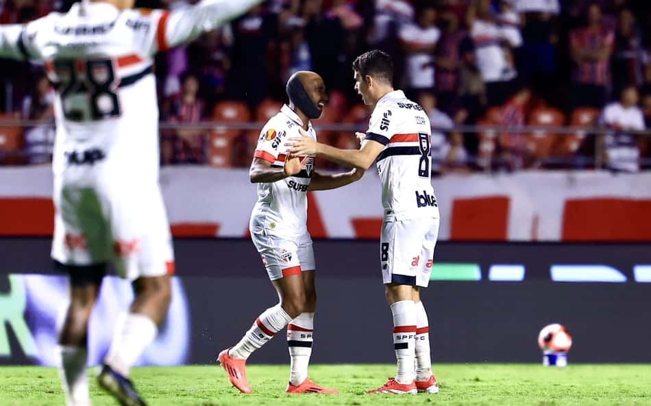 Oscar retorna e Lucas fora: a provável escalação do São Paulo contra o Palmeiras