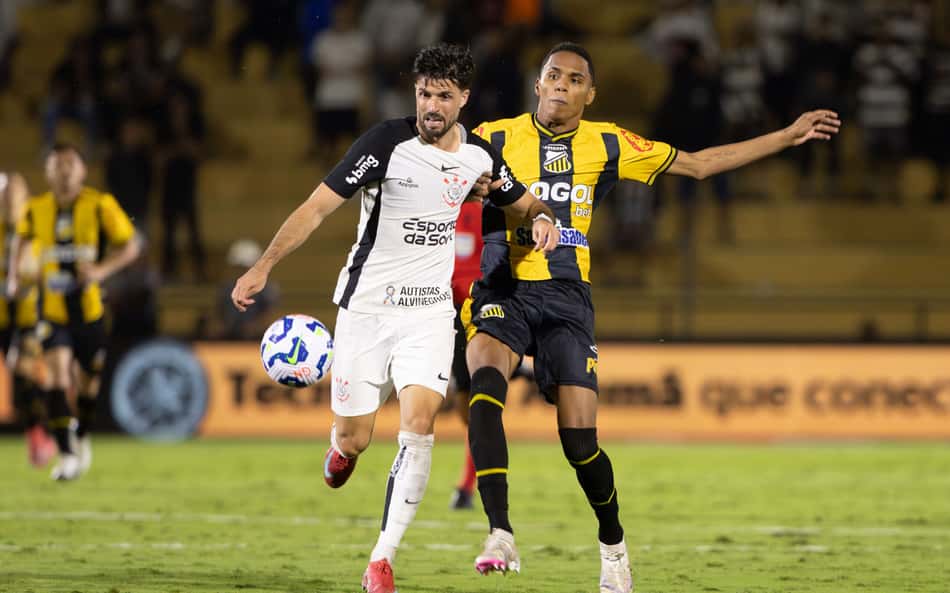 Héctor Hernández Corinthians
