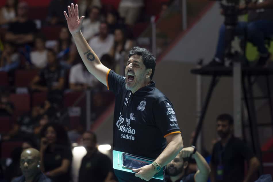 O técnico Luizomar de Moura, campeão da Superliga pelo Osasco
