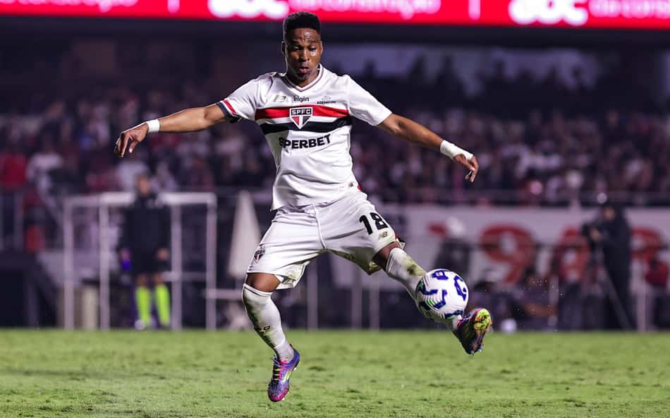 São Paulo atualiza situação de Wendell após lesão no rosto contra o Palmeiras