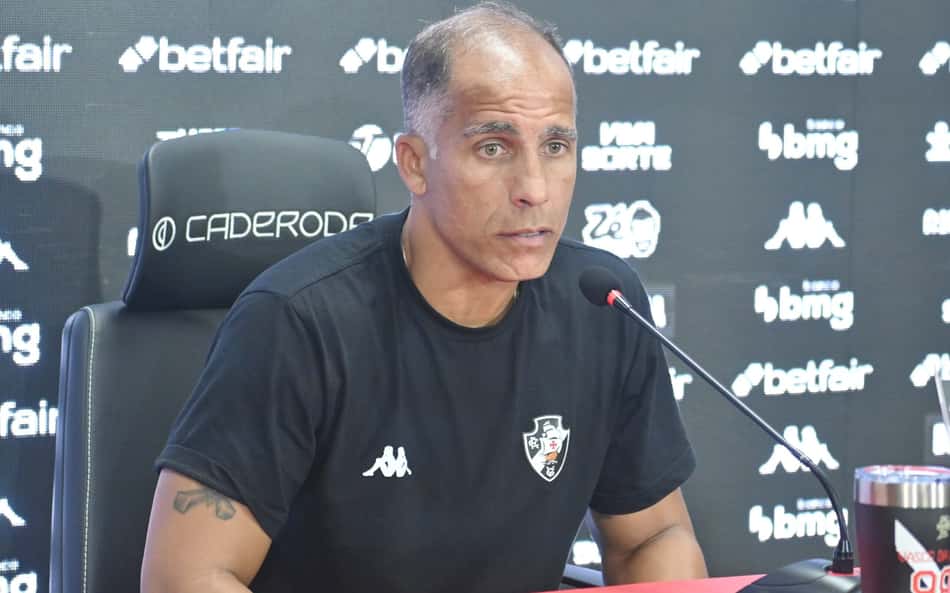 ANÁLISE: Segunda passagem de Felipe como interino no Vasco termina de forma melancólica com esperança de Diniz ser salvador da pátria