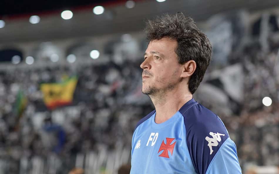 Assista na íntegra à coletiva de Fernando Diniz após Vasco x Operário-PR