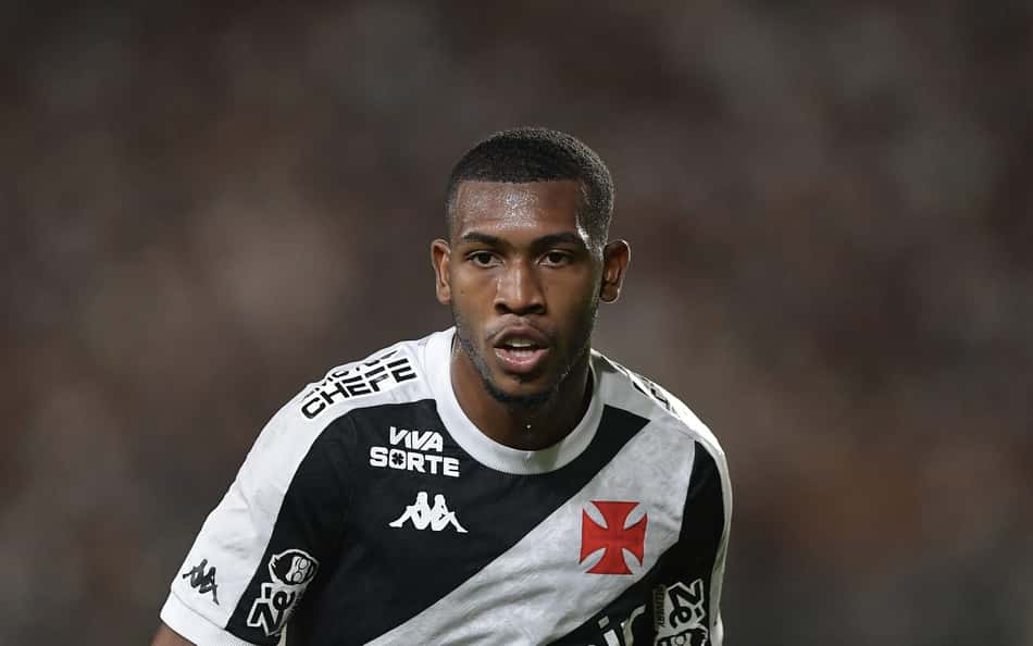 Rayan cresce com Fernando Diniz e se afirma no Vasco