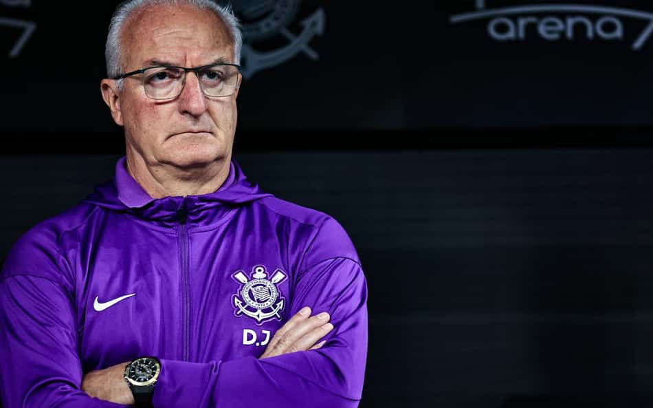 Dorival destaca solidez defensiva e evolução do Corinthians: 'Não estamos sofrendo'