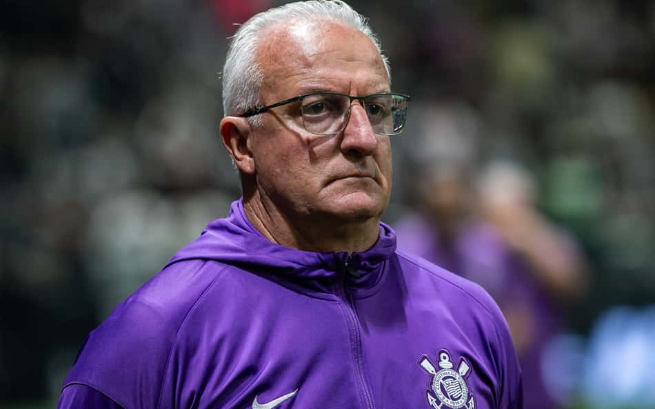 Dorival Júnior alcança feito de Vítor Pereira e mostra evolução no Corinthians