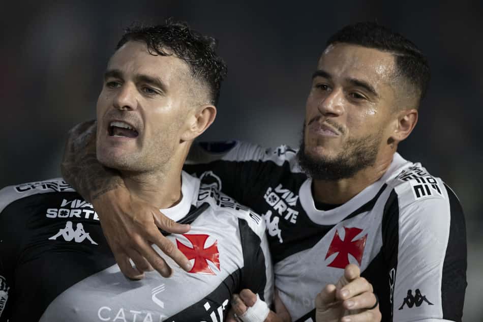Vasco x Melgar - Vegetti e Coutinho