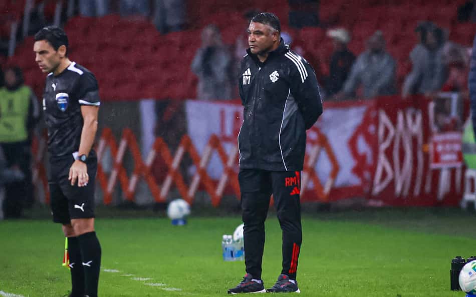 Roger Machado agradece à torcida do Internacional pelo apoio