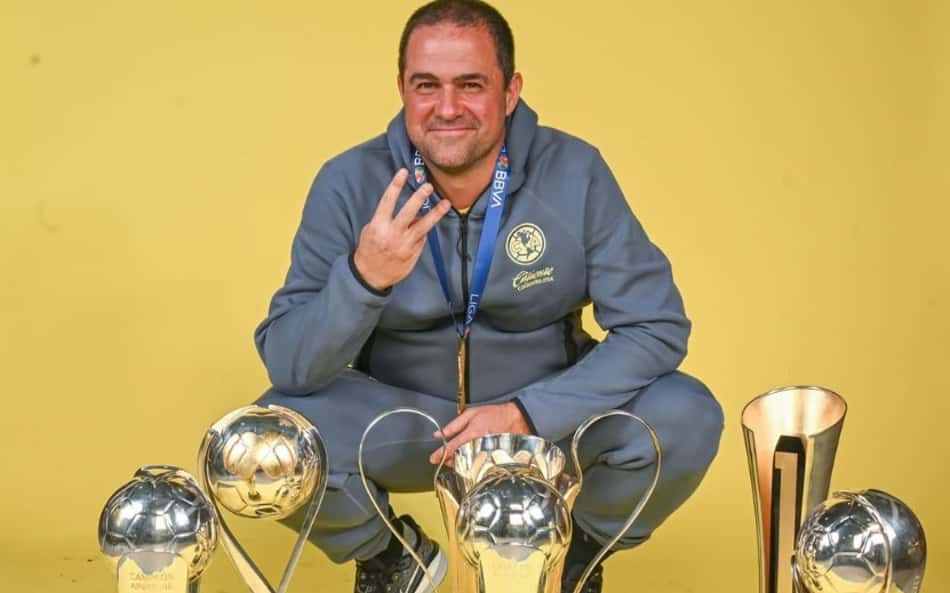 A um jogo do título, André Jardine pode dar o inédito tetracampeonato mexicano ao América