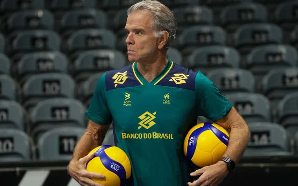 Após convocação, Bernardinho planeja recomeço na Liga das Nações de Vôlei: 'Reconstrução'