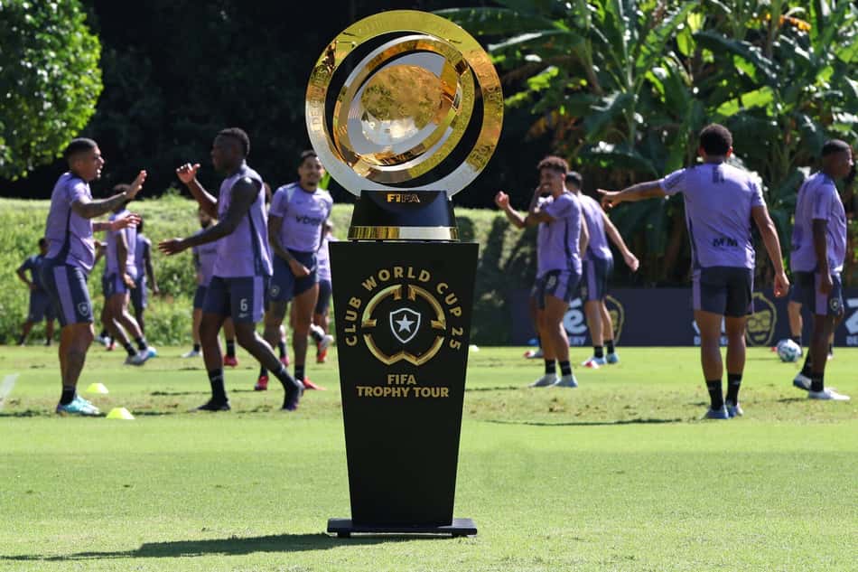 Taça do Mundial de Clubes da Fifa no CT do Botafogo