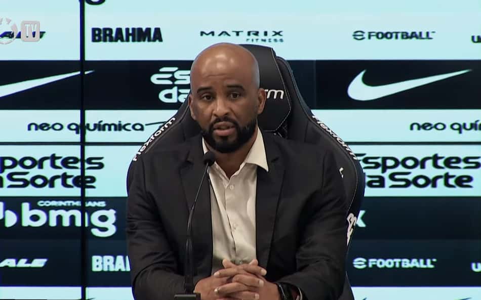 Em meio à crise financeira, Corinthians busca reforços na janela