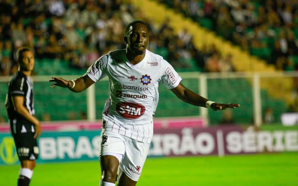 Série C: Caxias vence Figueirense, e São Bernardo e Londrina empatam; veja resultados