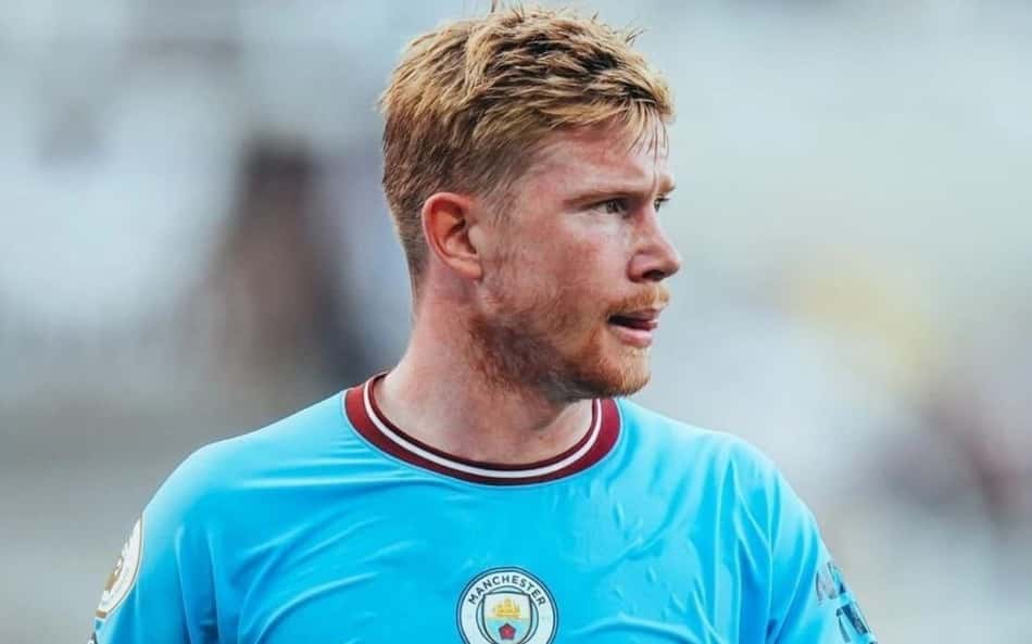 Presidente do Napoli confirma negociações e crava: 'De Bruyne vai se juntar a nós'