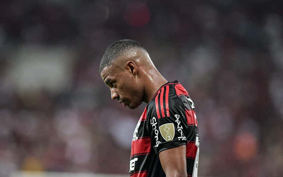 Flamengo atualiza condição física de De la Cruz