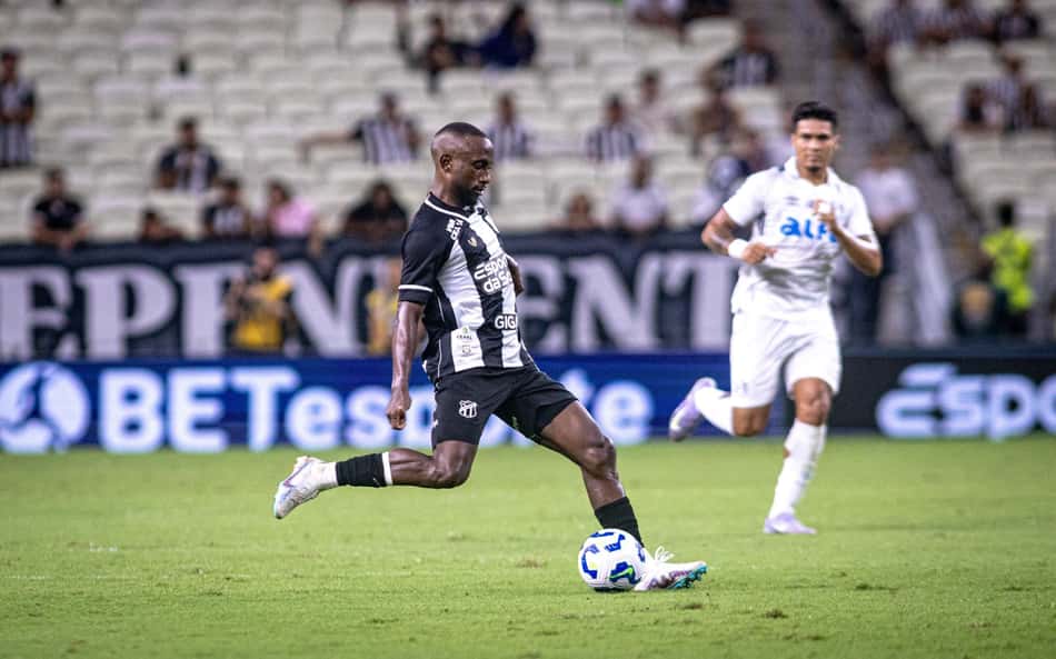 Dieguinho projeta duelo do Ceará contra o Sport e pede imposição