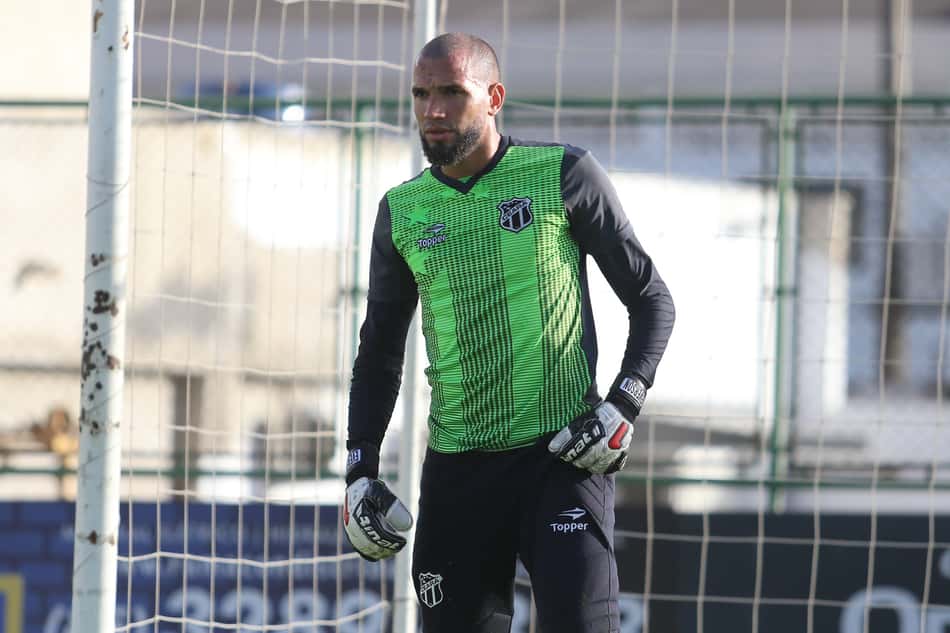 Éverson atuou pelo Ceará entre 2015 e 2018 (Foto: Israel Simonton/Ceará SC)