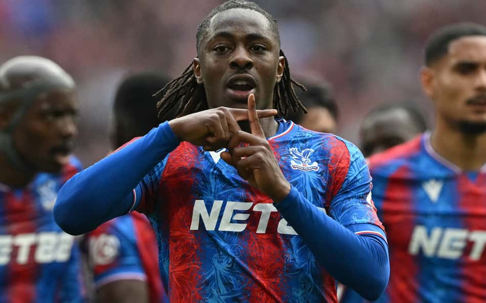 Eze comemora gol em Crystal Palace e Aston Villa