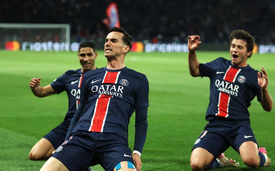Fabian Ruiz comemora gol marcado pelo PSG sobre o Arsenal, pela Champions League