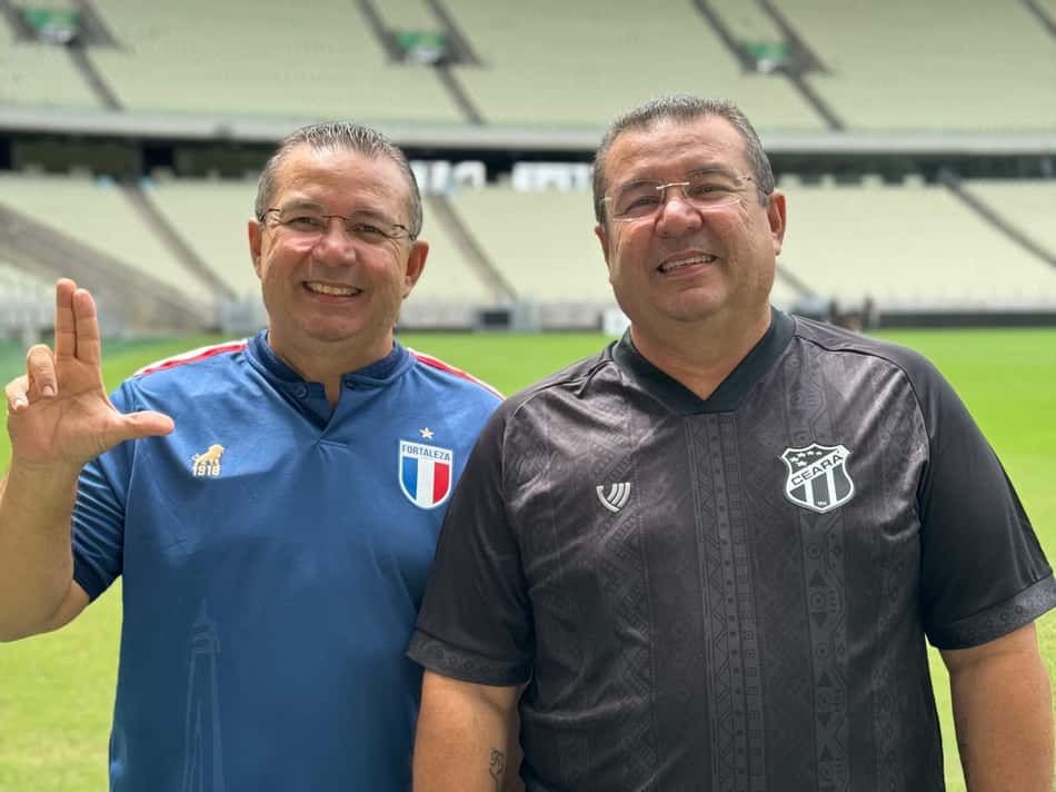 Marcos (esquerda) e Fernando (direita) torcem para Fortaleza e Ceará, respectivamente (Foto: Lucas Silva)