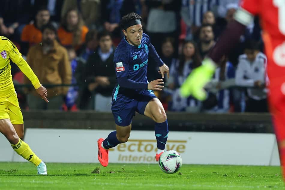 Pepê em ação pelo Porto