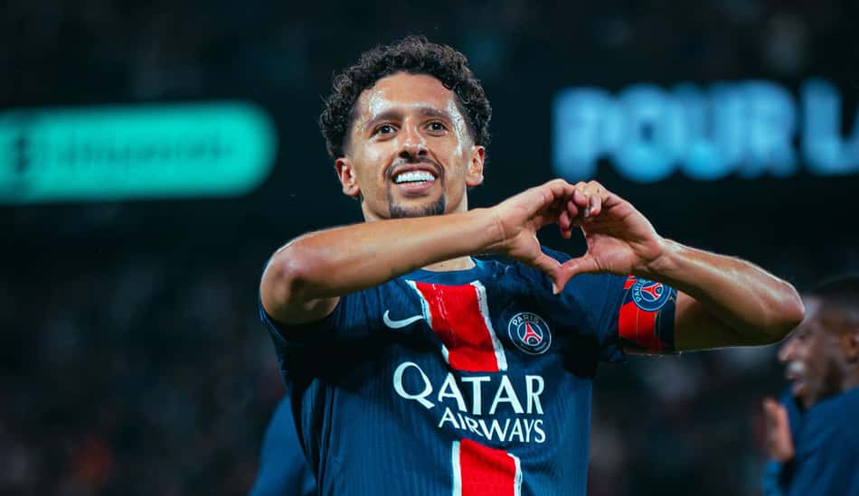 Marquinhos celebra gol do PSG contra o Auxerre